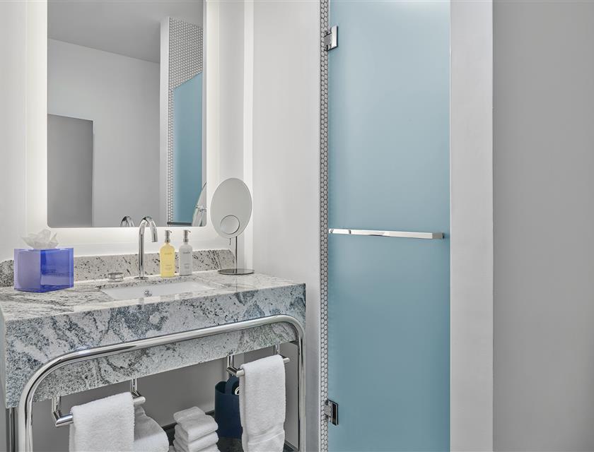 Aspen Hotel Rooms | Suites | Aspen Meadows Resort